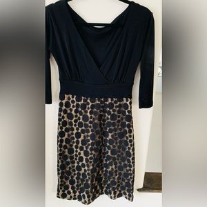 Silk jersey and black lace midi/mini dress, fitted and V neck style